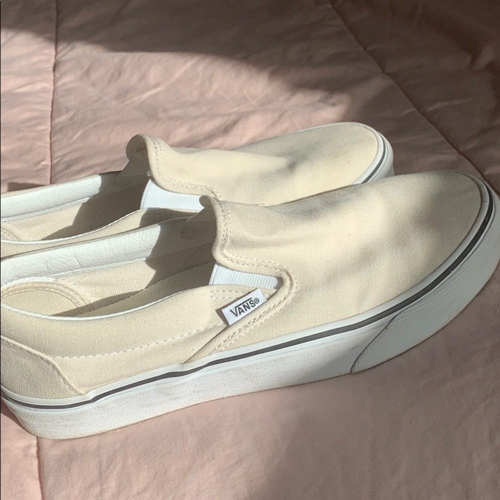 Creme Color Vans Slide Ons